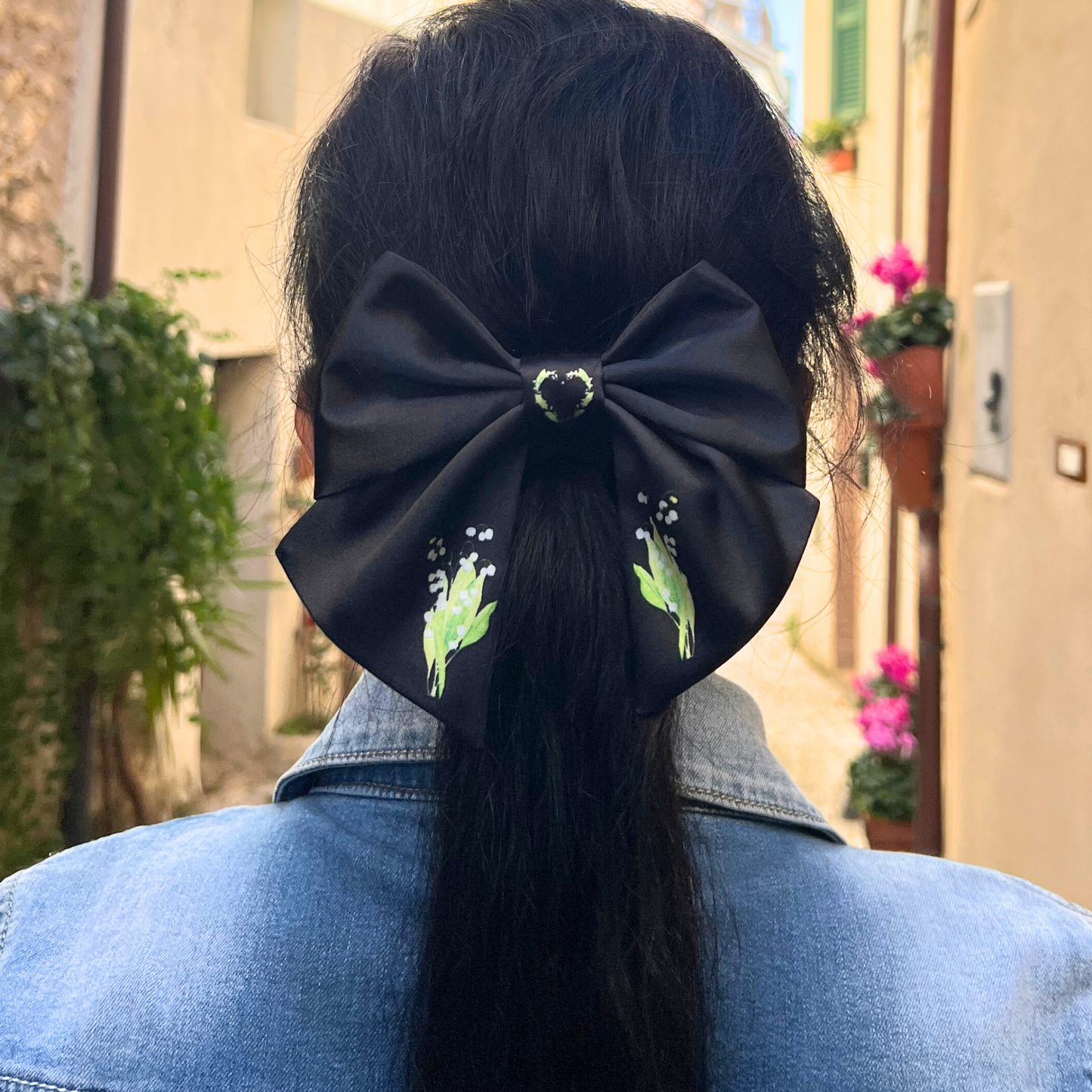 Black Bow hair clip. Floral collection