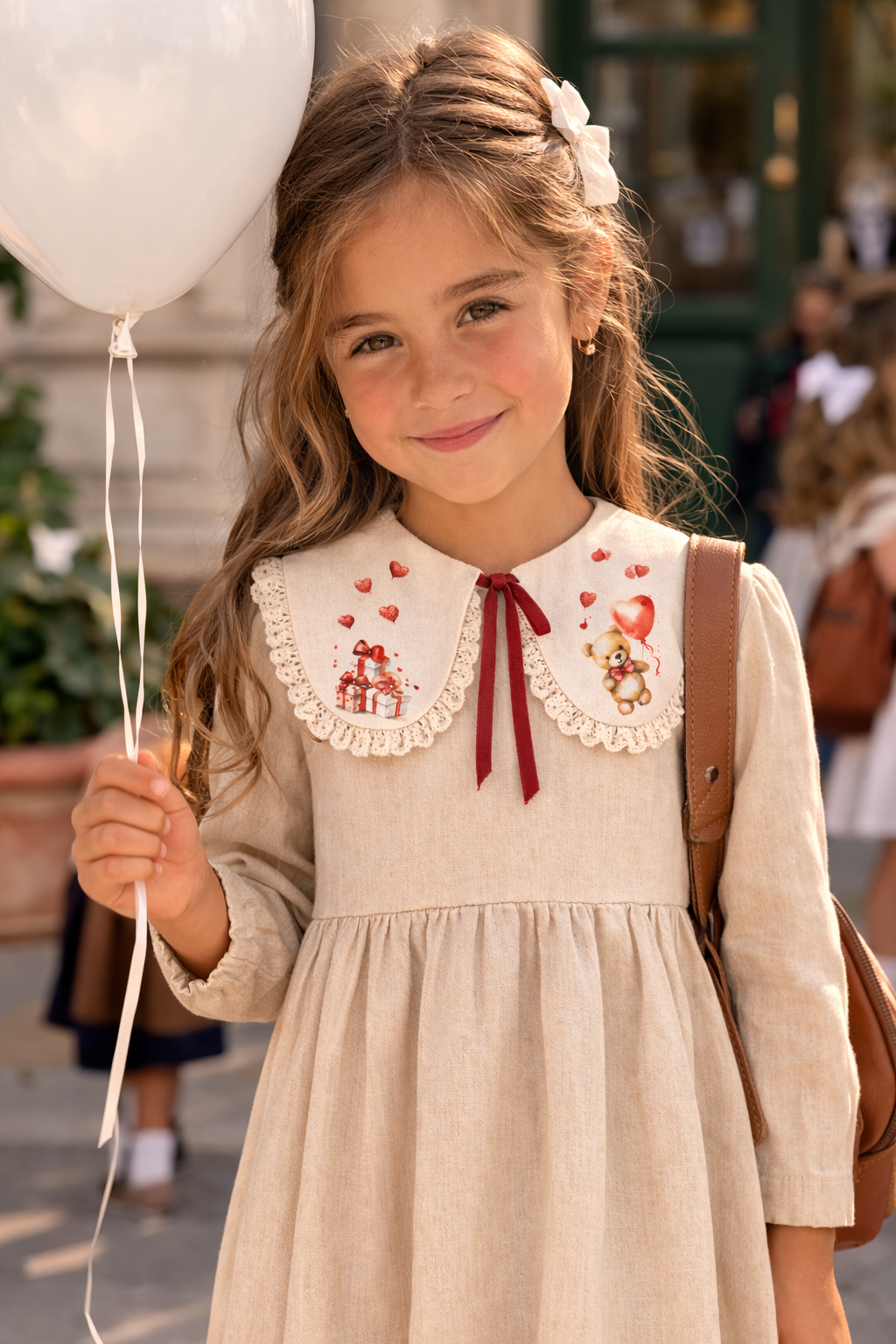 Beige linen decorative collar with lace and romantic Valentine's Day print